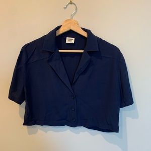 Cropped blue top